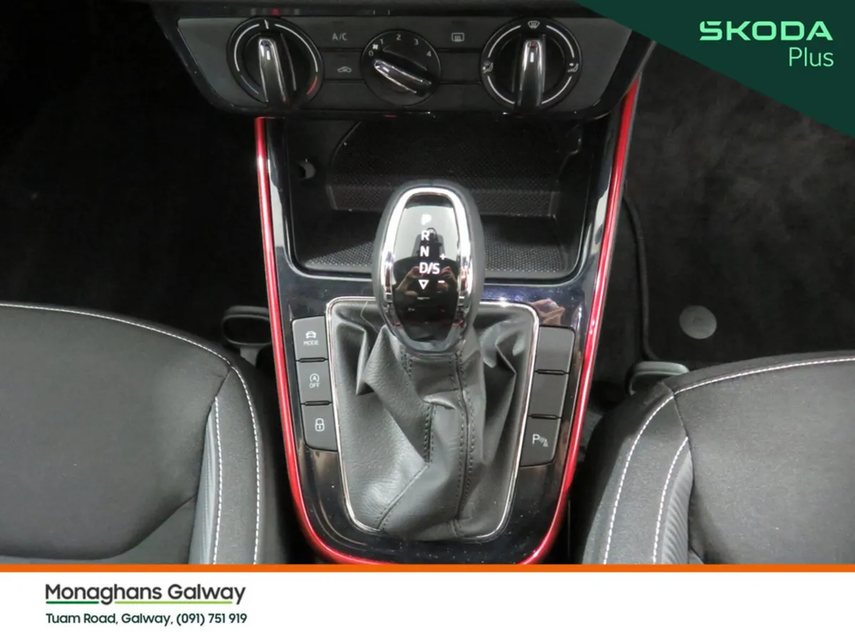 Skoda Fabia Hatchback, Petrol, 2026, Blue