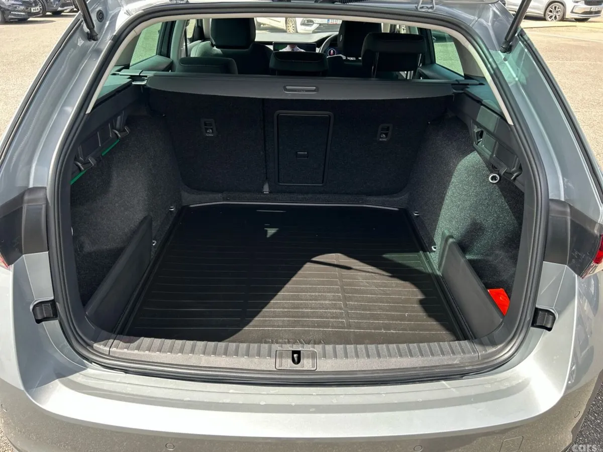 Skoda Octavia Estate, Diesel, 2026, Silver