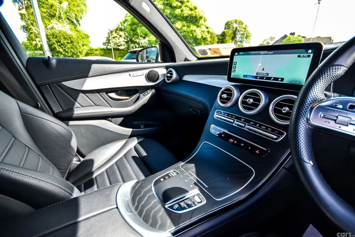Mercedes-Benz GLC SUV, Diesel Plug-in Hybrid, 2022, White