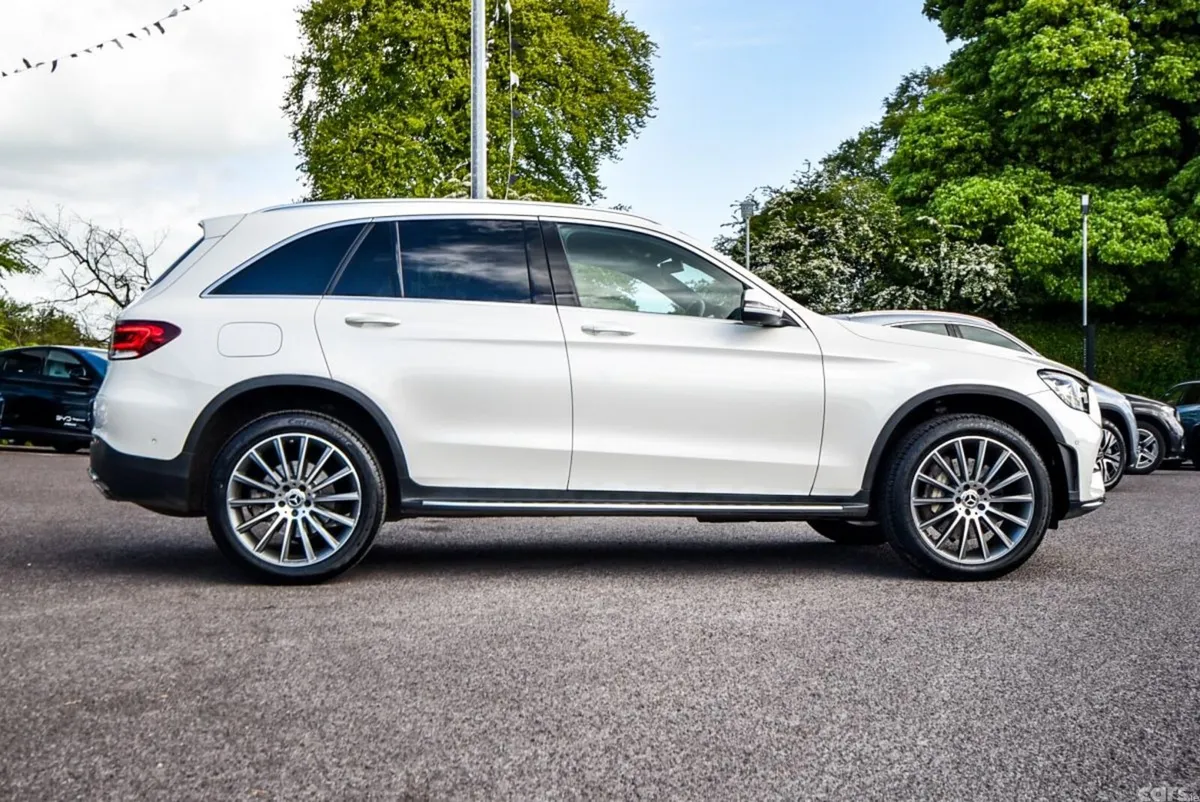 Mercedes-Benz GLC SUV, Diesel Plug-in Hybrid, 2022, White