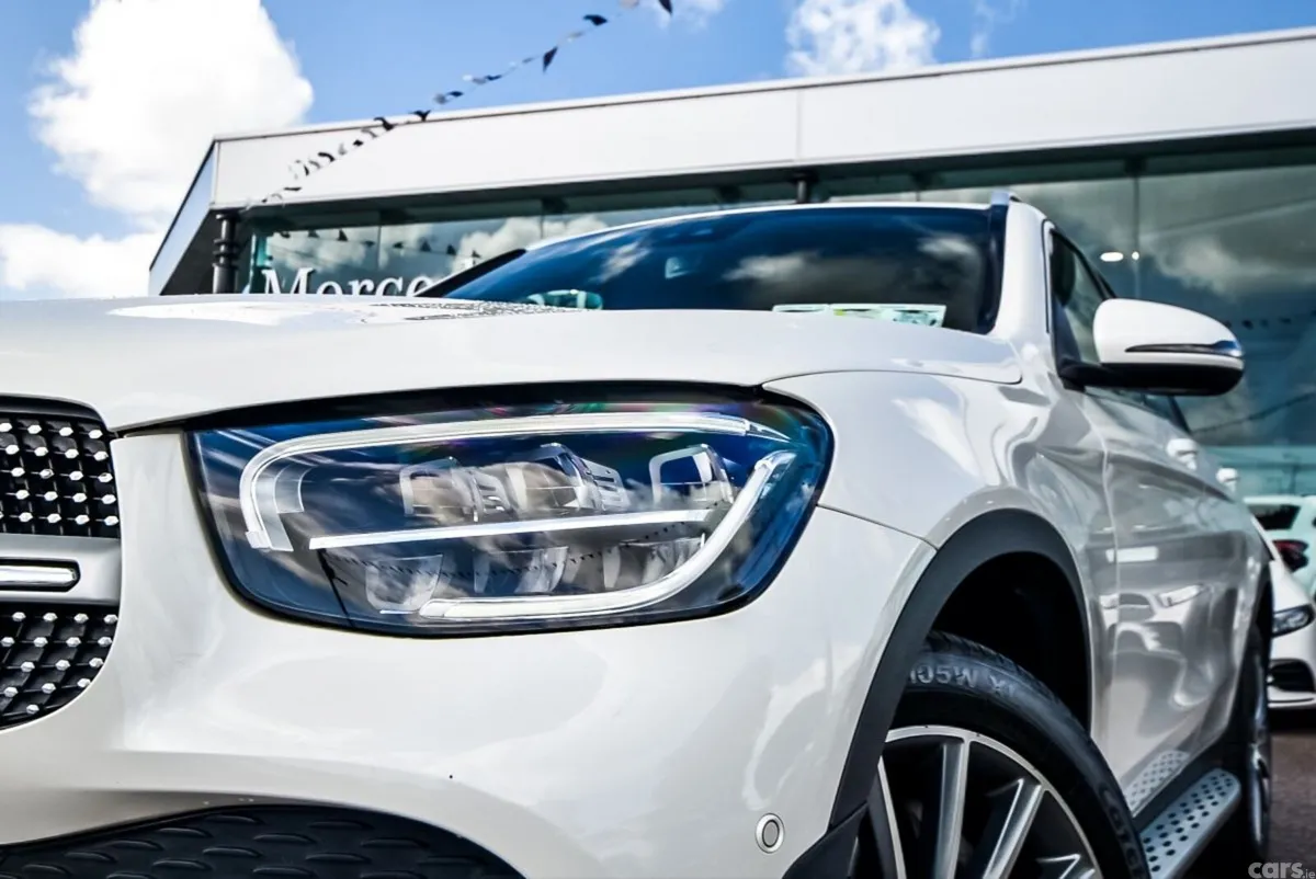Mercedes-Benz GLC SUV, Diesel Plug-in Hybrid, 2022, White