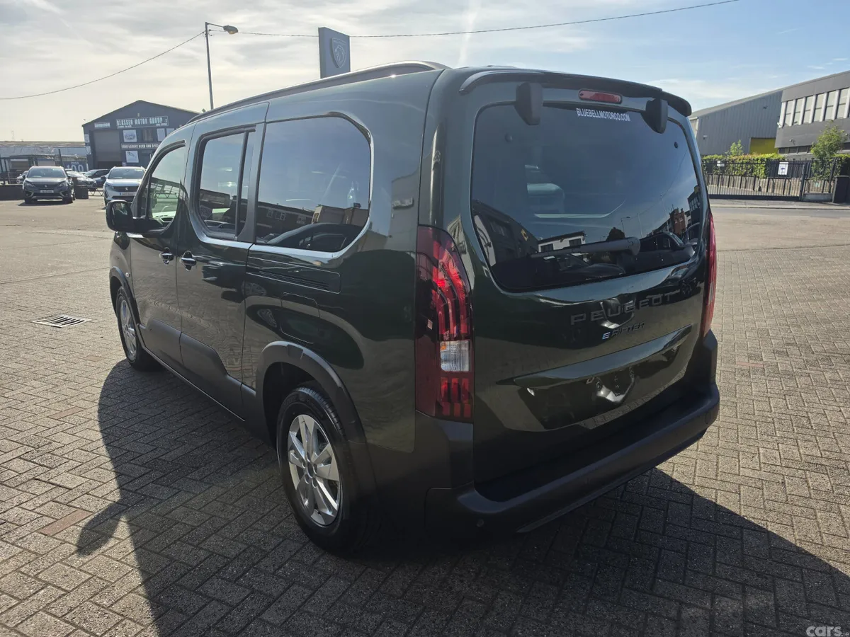 Peugeot e-Rifter MPV, Electric, 2026, Green