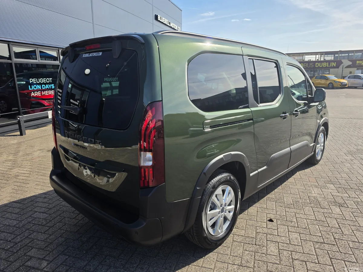 Peugeot e-Rifter MPV, Electric, 2026, Green