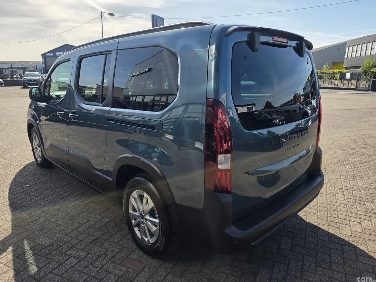 Peugeot e-Rifter MPV, Electric, 2026, Blue
