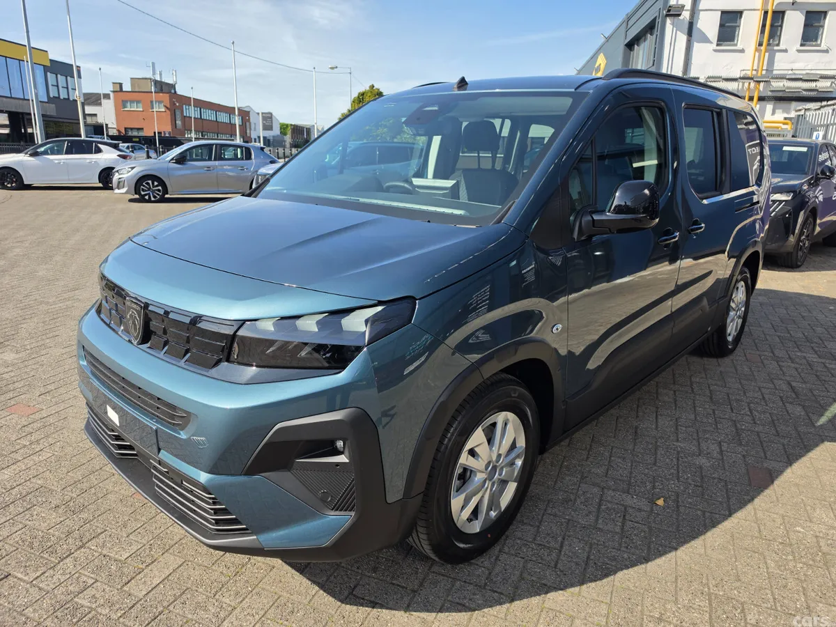 Peugeot e-Rifter MPV, Electric, 2026, Blue