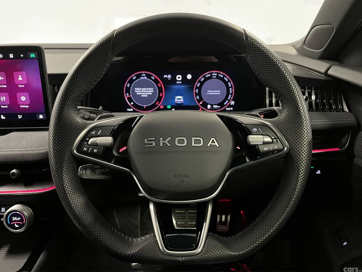 Skoda Superb Saloon, Diesel, 2025, Black