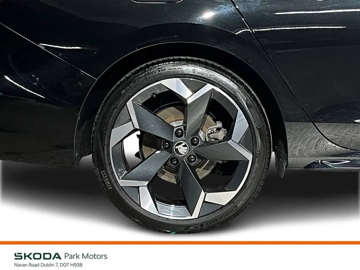 Skoda Superb Saloon, Diesel, 2025, Black
