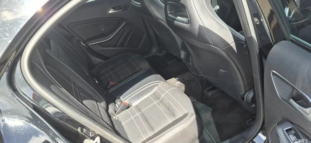 Mercedes-Benz A-Class Hatchback, Petrol, 2015, Black