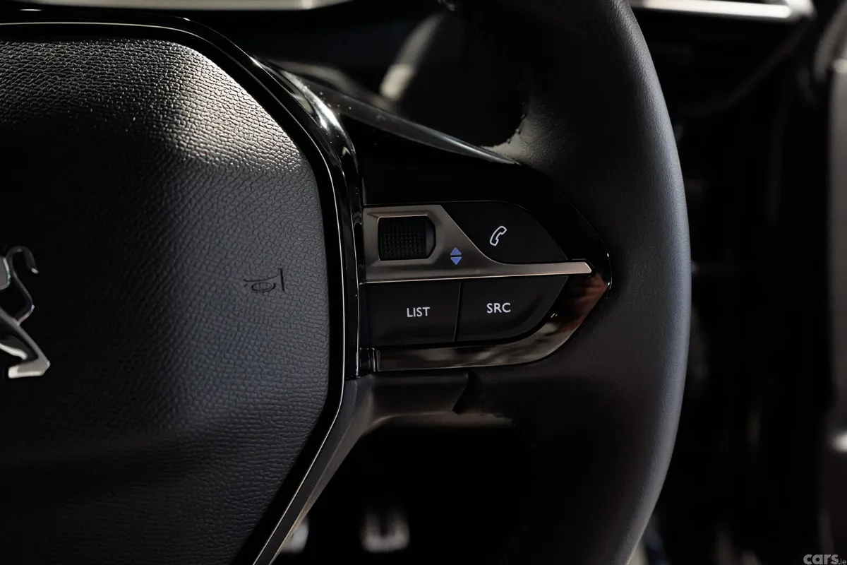 Peugeot 208 Hatchback, Electric, 2023, Black