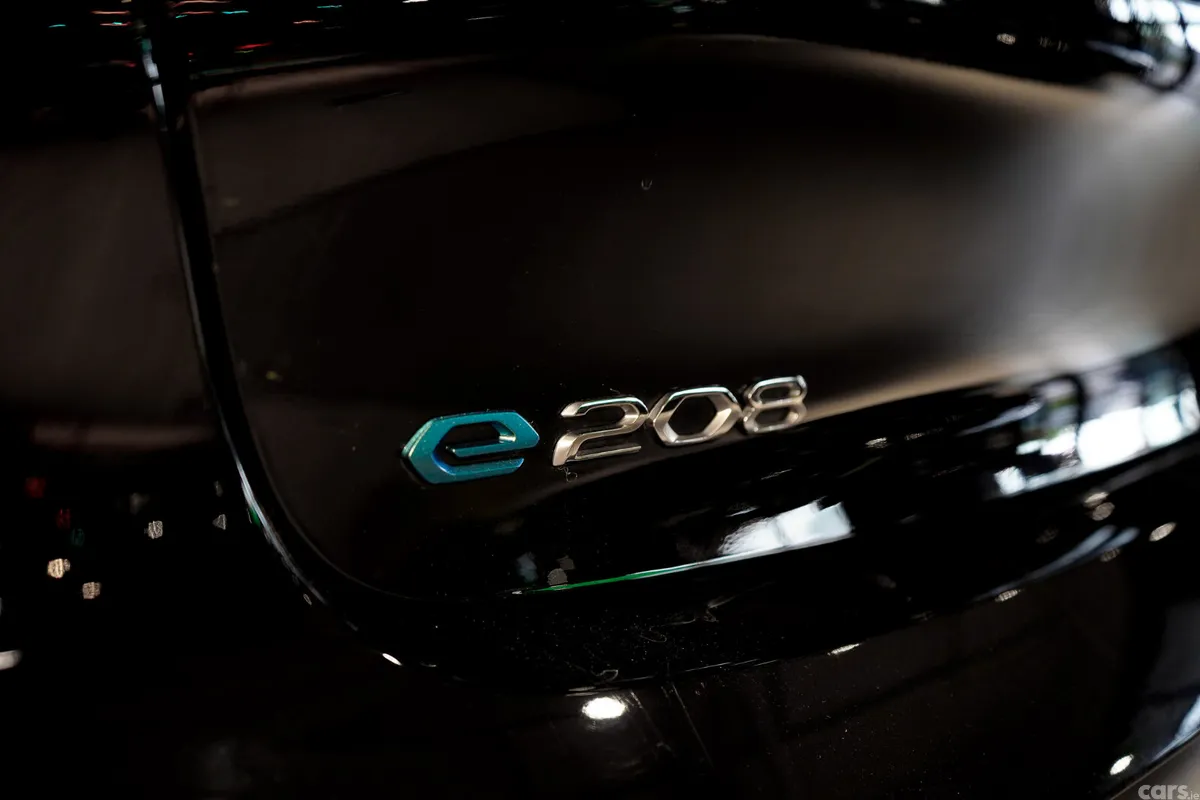 Peugeot 208 Hatchback, Electric, 2023, Black