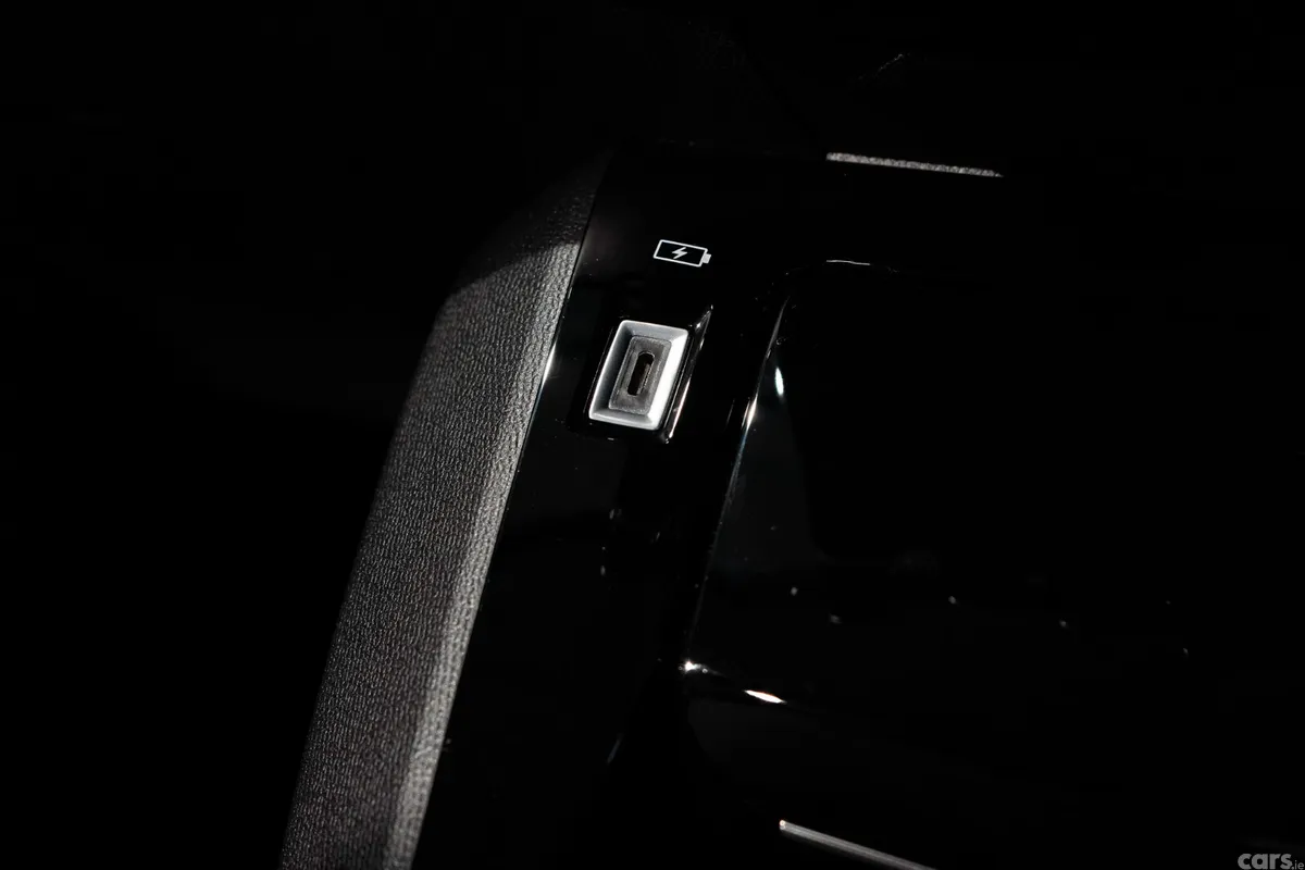 Peugeot 208 Hatchback, Electric, 2023, Black