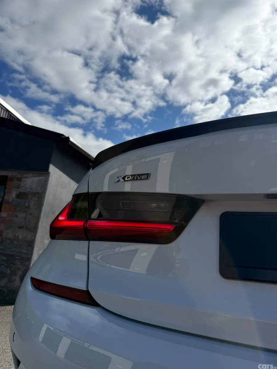 BMW 3-Series Saloon, Diesel, 2019, White