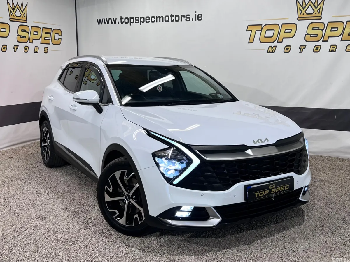 Kia Sportage SUV, Diesel Hybrid, 2023, White