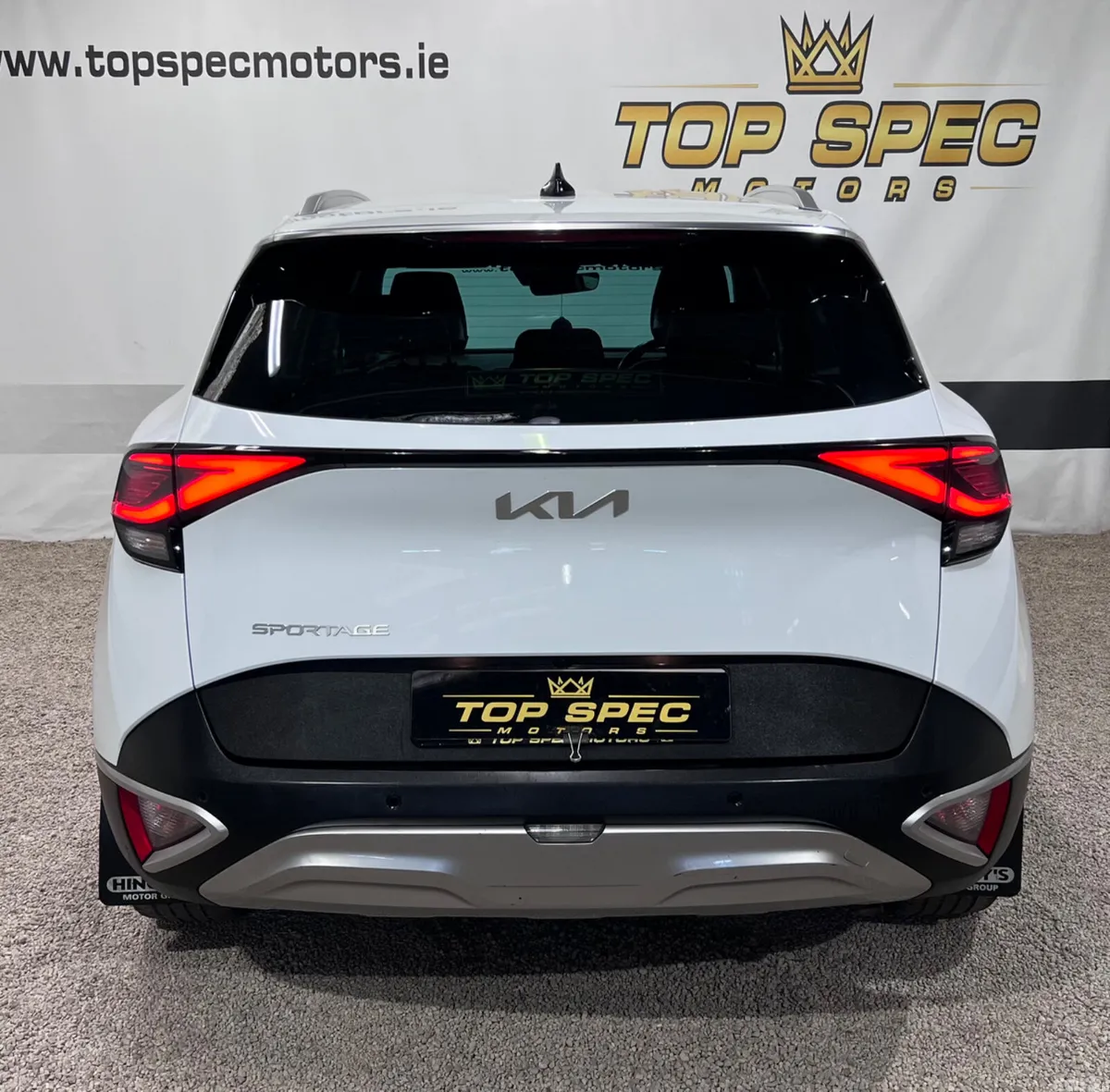 Kia Sportage SUV, Diesel Hybrid, 2023, White