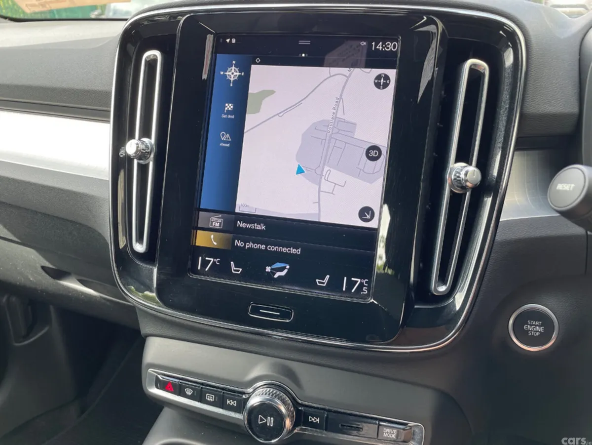 Volvo XC40 SUV, Petrol Plug-in Hybrid, 2023, Grey