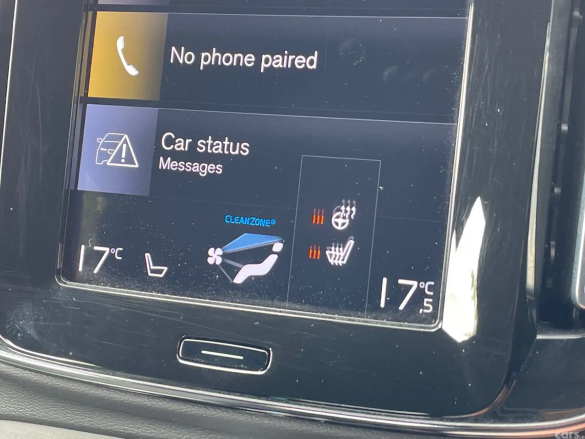 Volvo XC40 SUV, Petrol Plug-in Hybrid, 2023, Grey