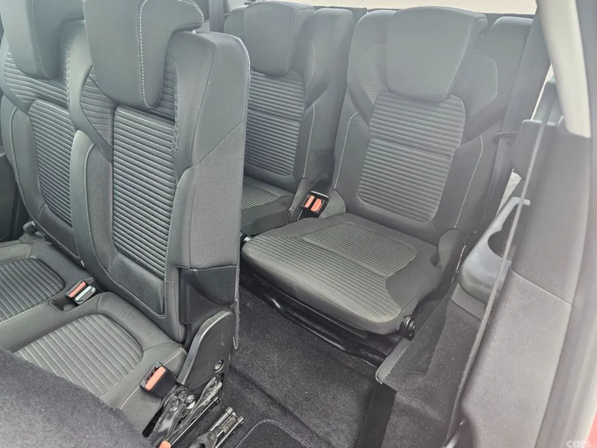 Renault Grand Scenic Hatchback, Diesel, 2020, Red