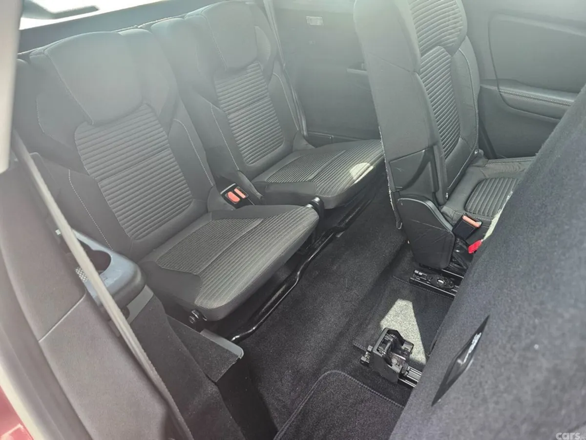 Renault Grand Scenic Hatchback, Diesel, 2020, Red