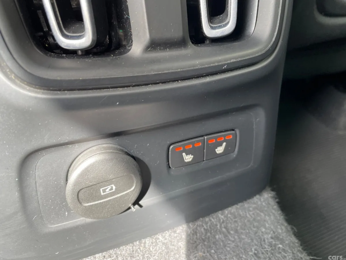 Volvo XC40 SUV, Petrol Plug-in Hybrid, 2023, Grey