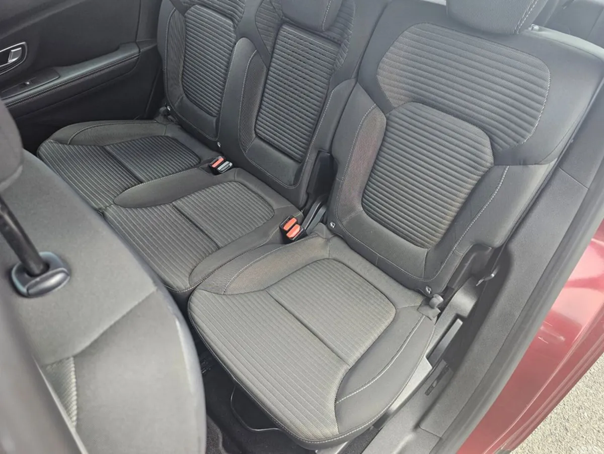 Renault Grand Scenic Hatchback, Diesel, 2020, Red