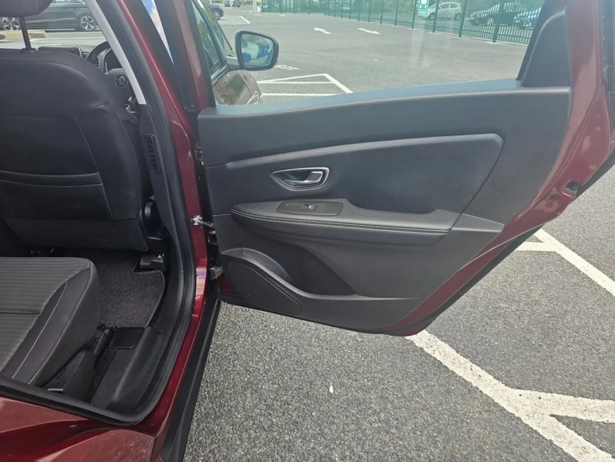 Renault Grand Scenic Hatchback, Diesel, 2020, Red