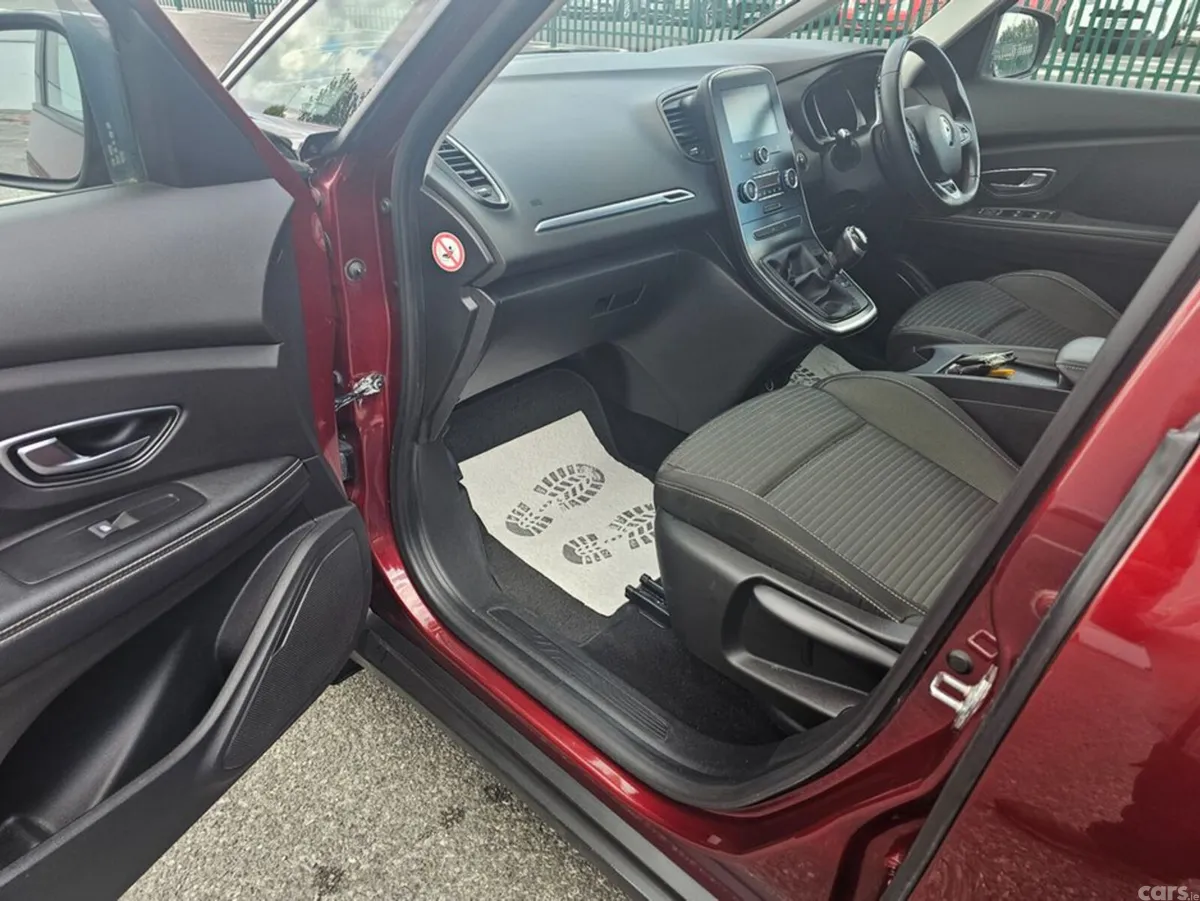 Renault Grand Scenic Hatchback, Diesel, 2020, Red