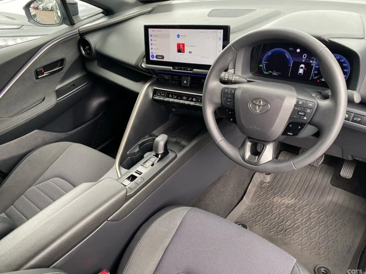 Toyota C-HR SUV, Petrol Hybrid, 2024, Grey