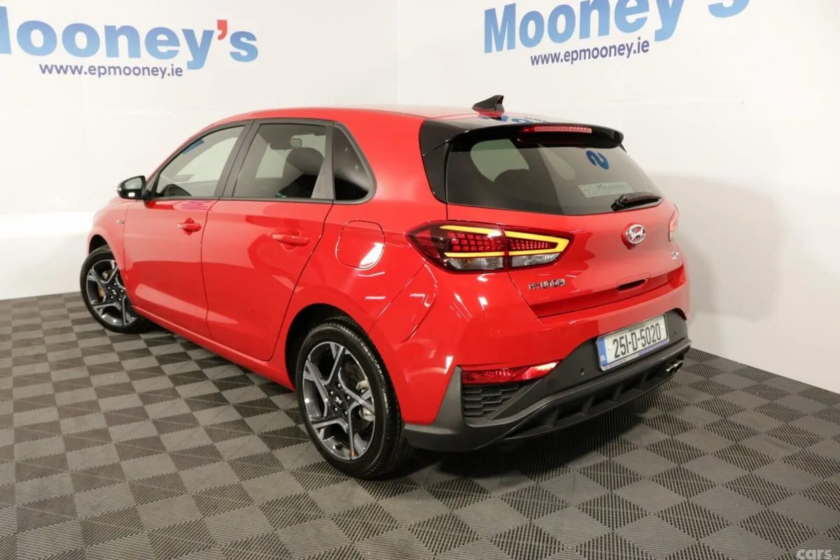 Hyundai i30 Hatchback, Petrol, 2025, Red
