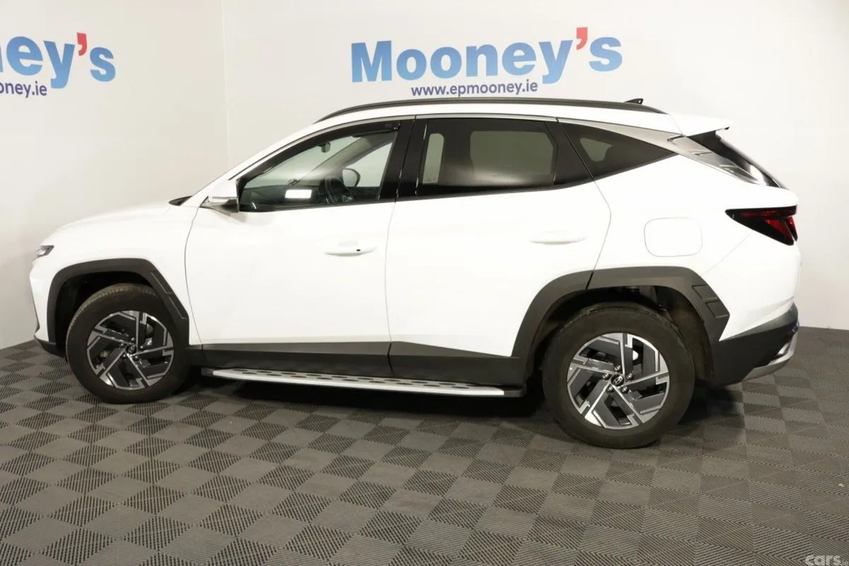 Hyundai Tucson SUV, Petrol Hybrid, 2025, White