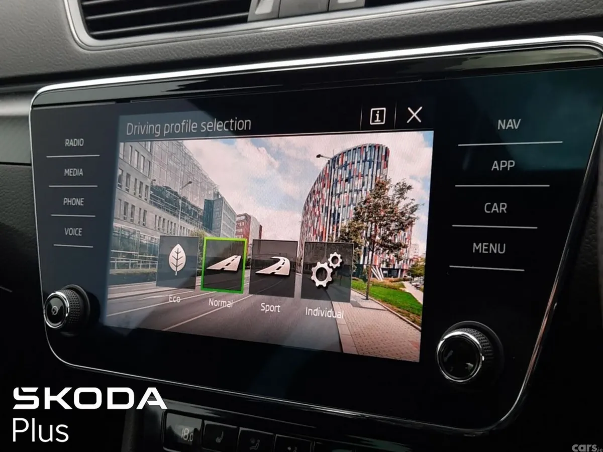 Skoda Superb Saloon, Diesel, 2024, Grey
