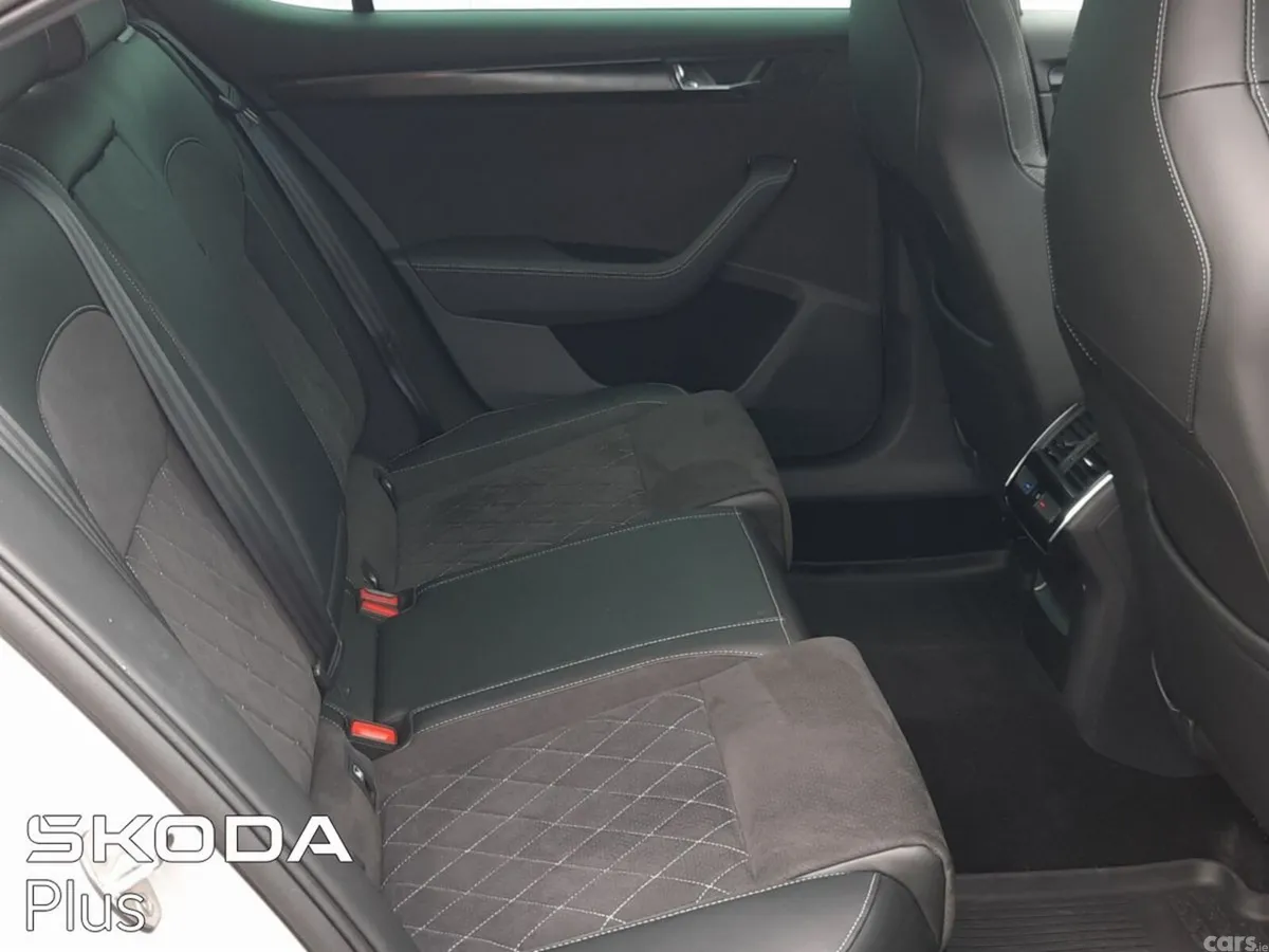 Skoda Superb Saloon, Diesel, 2024, Grey