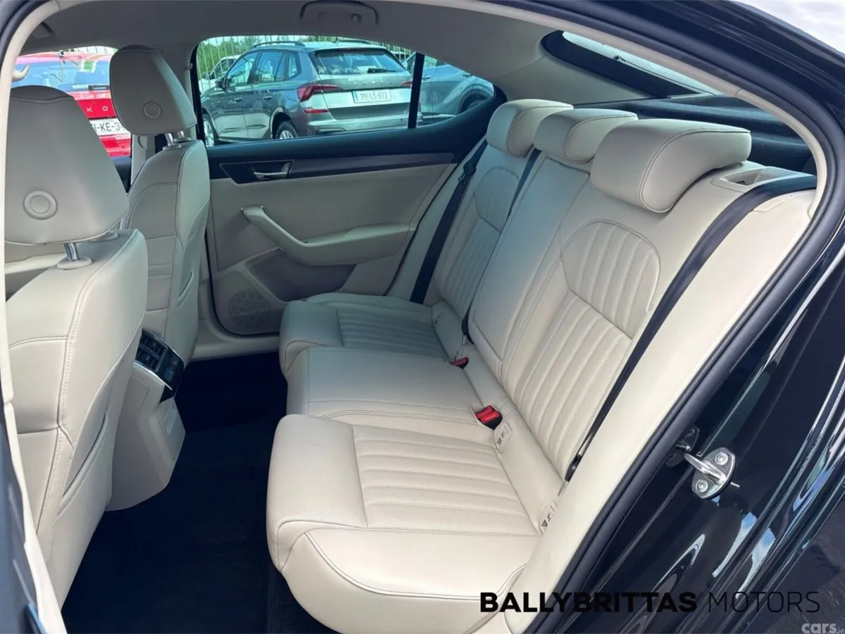 Skoda Superb Saloon, Diesel, 2022, Black
