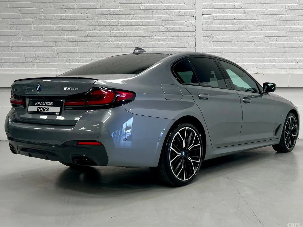 BMW 5-Series Saloon, Petrol Plug-in Hybrid, 2023, Grey