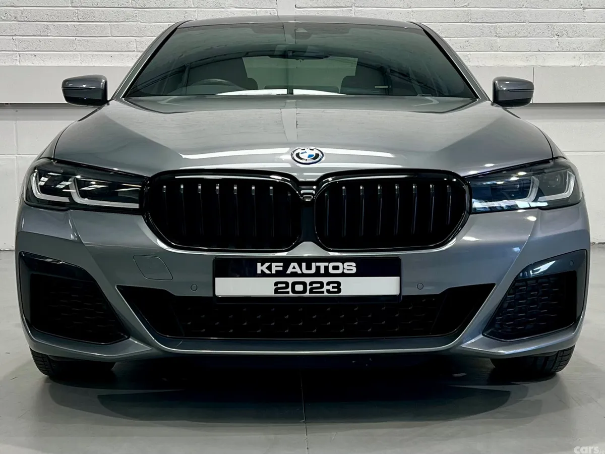 BMW 5-Series Saloon, Petrol Plug-in Hybrid, 2023, Grey