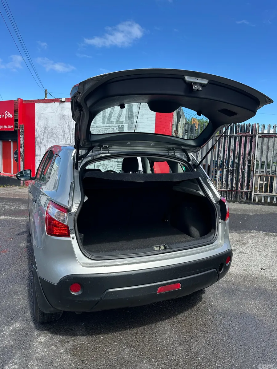 Nissan Qashqai MPV, Diesel, 2013, Silver