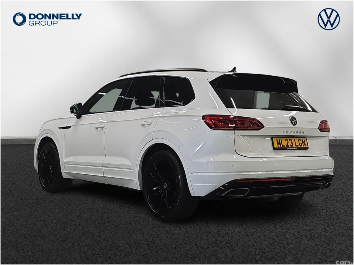 Volkswagen Touareg Estate, Diesel, 2023, White