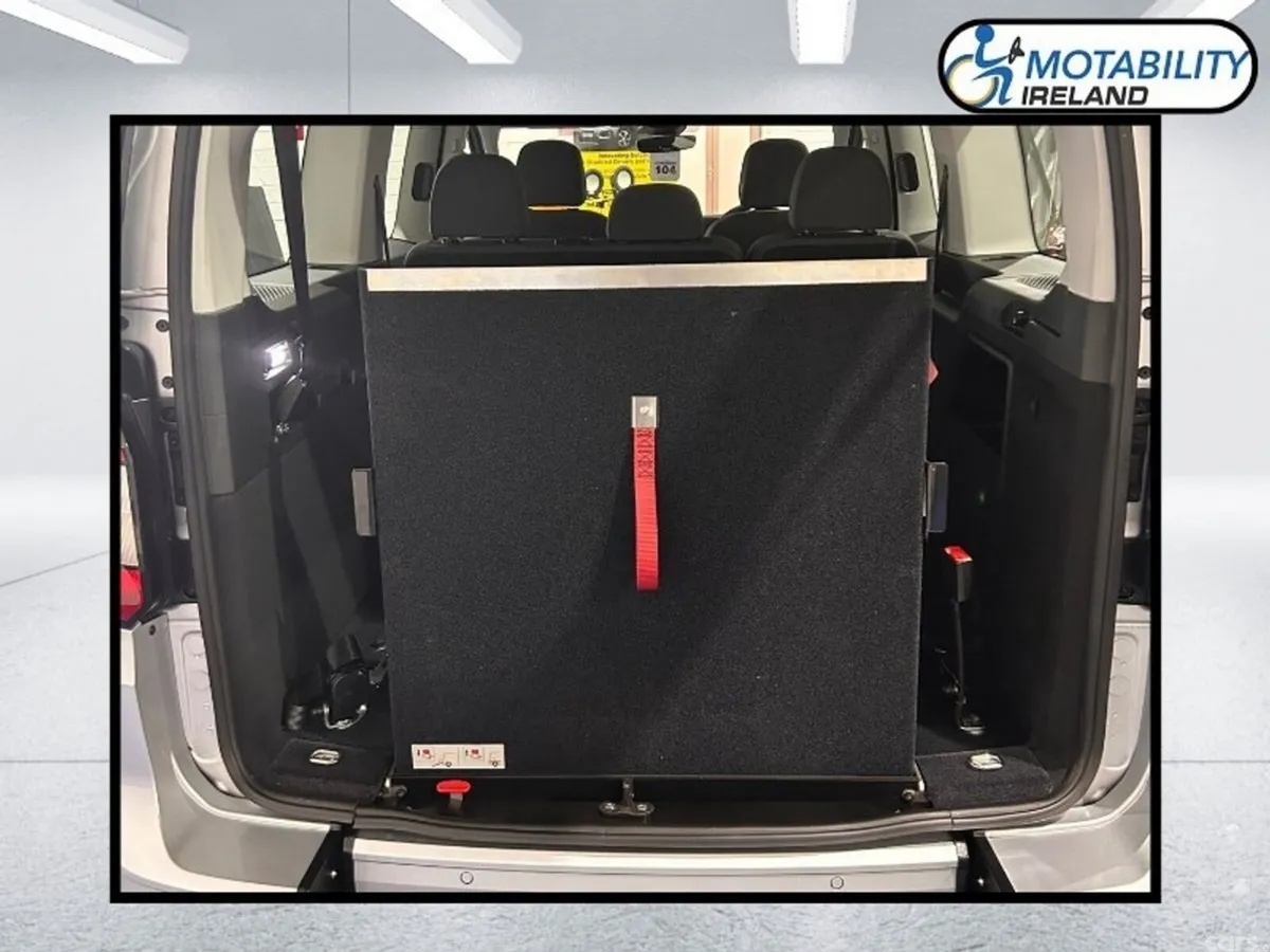 Volkswagen Caddy Maxi Life MPV, Diesel, 2025, Black