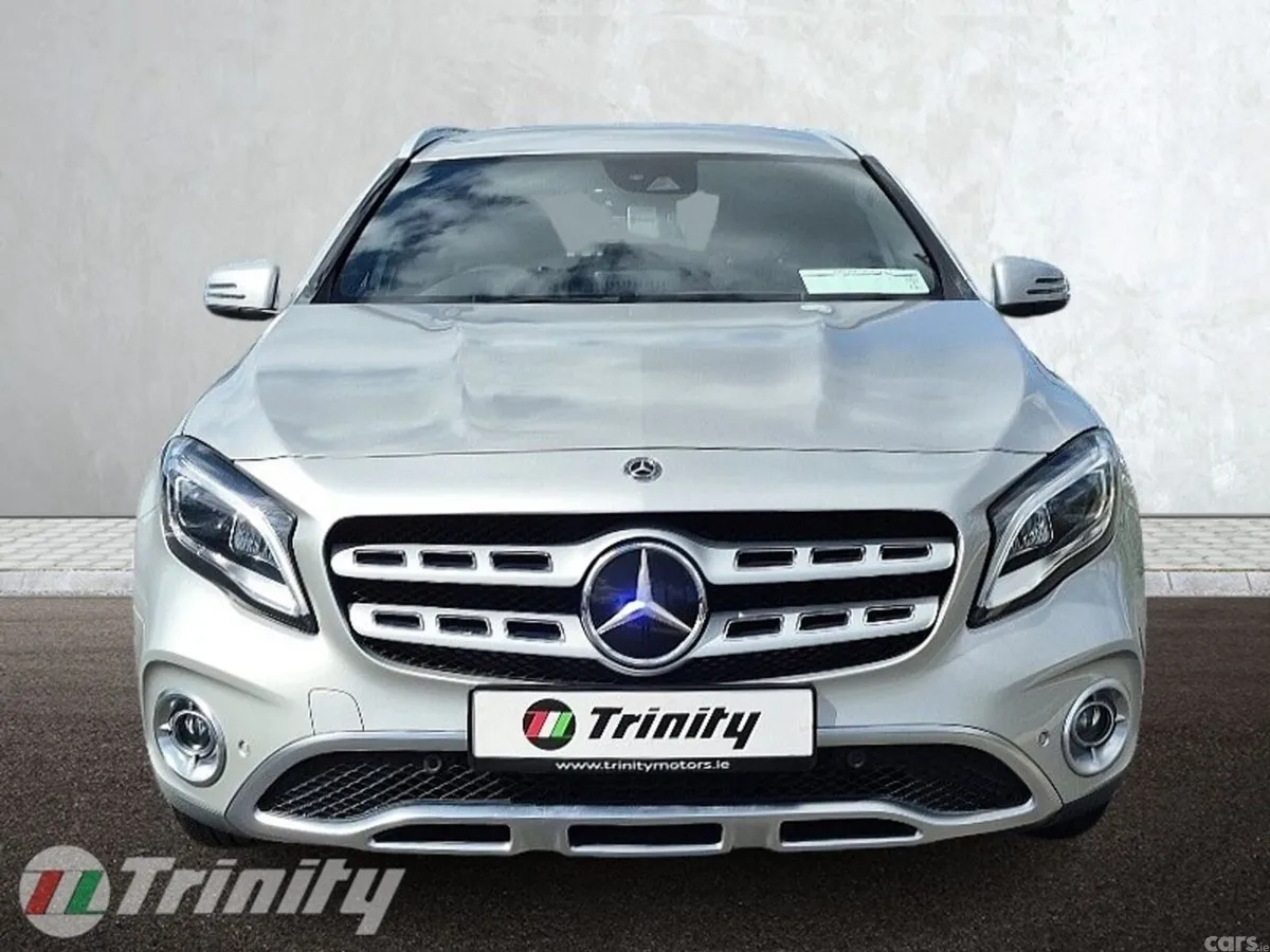Mercedes-Benz GLA SUV, Petrol, 2018, Silver