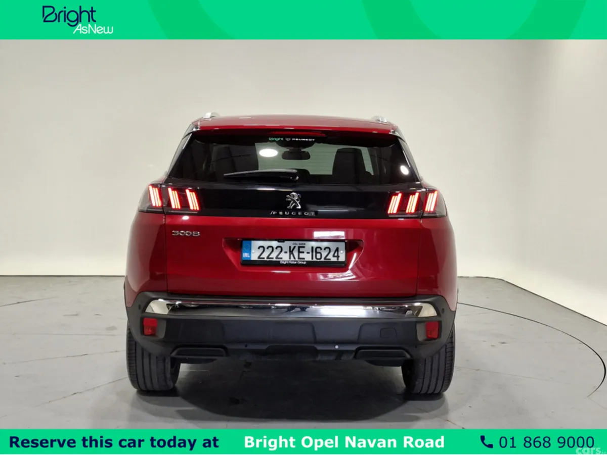 Peugeot 3008 MPV, Petrol, 2022, Red