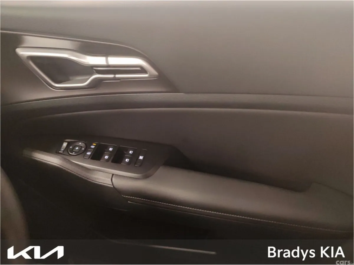 Kia Sportage SUV, Diesel Hybrid, 2026, Grey