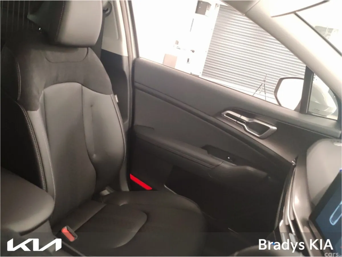 Kia Sportage SUV, Diesel Hybrid, 2026, Grey