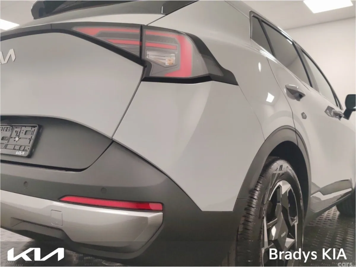Kia Sportage SUV, Diesel Hybrid, 2026, Grey