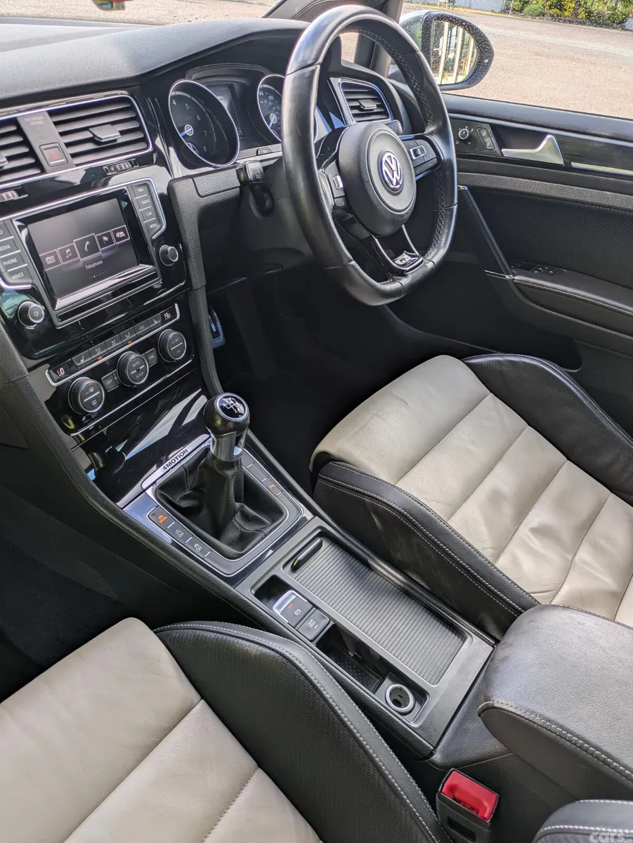 Volkswagen Golf Hatchback, Petrol, 2014, Grey