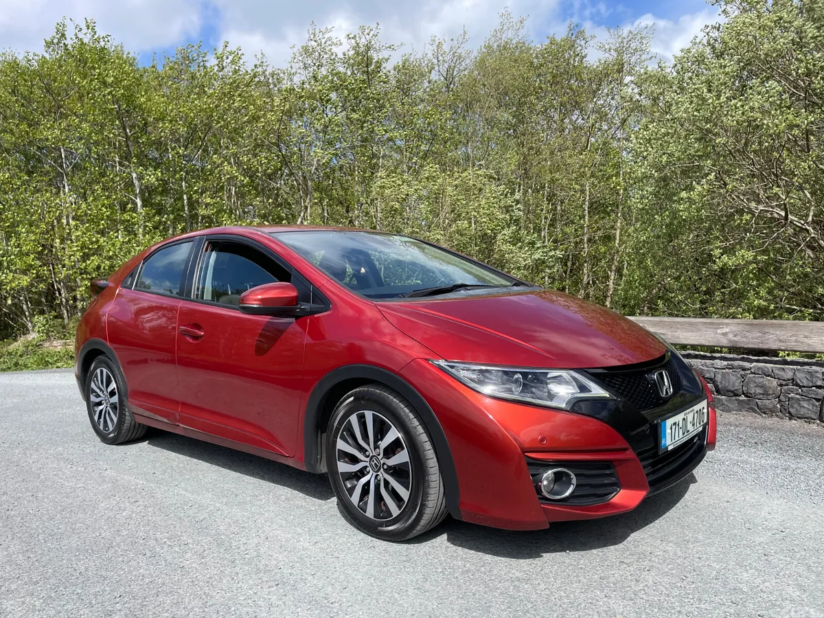 Honda Civic Hatchback, Diesel, 2017, Red