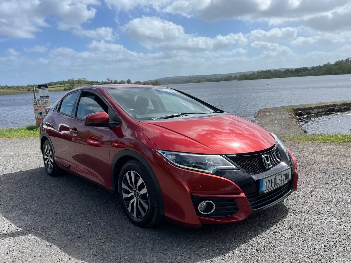 Honda Civic Hatchback, Diesel, 2017, Red