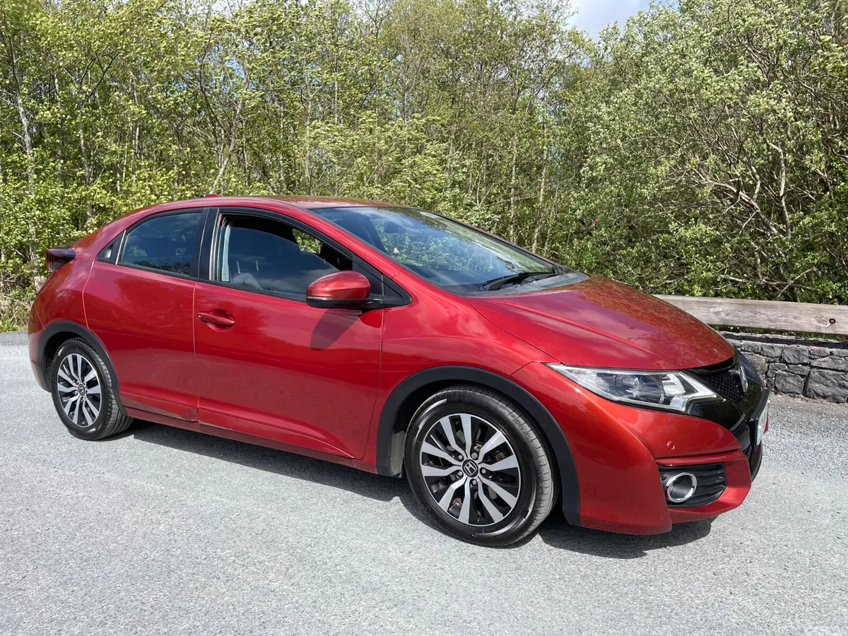 Honda Civic Hatchback, Diesel, 2017, Red