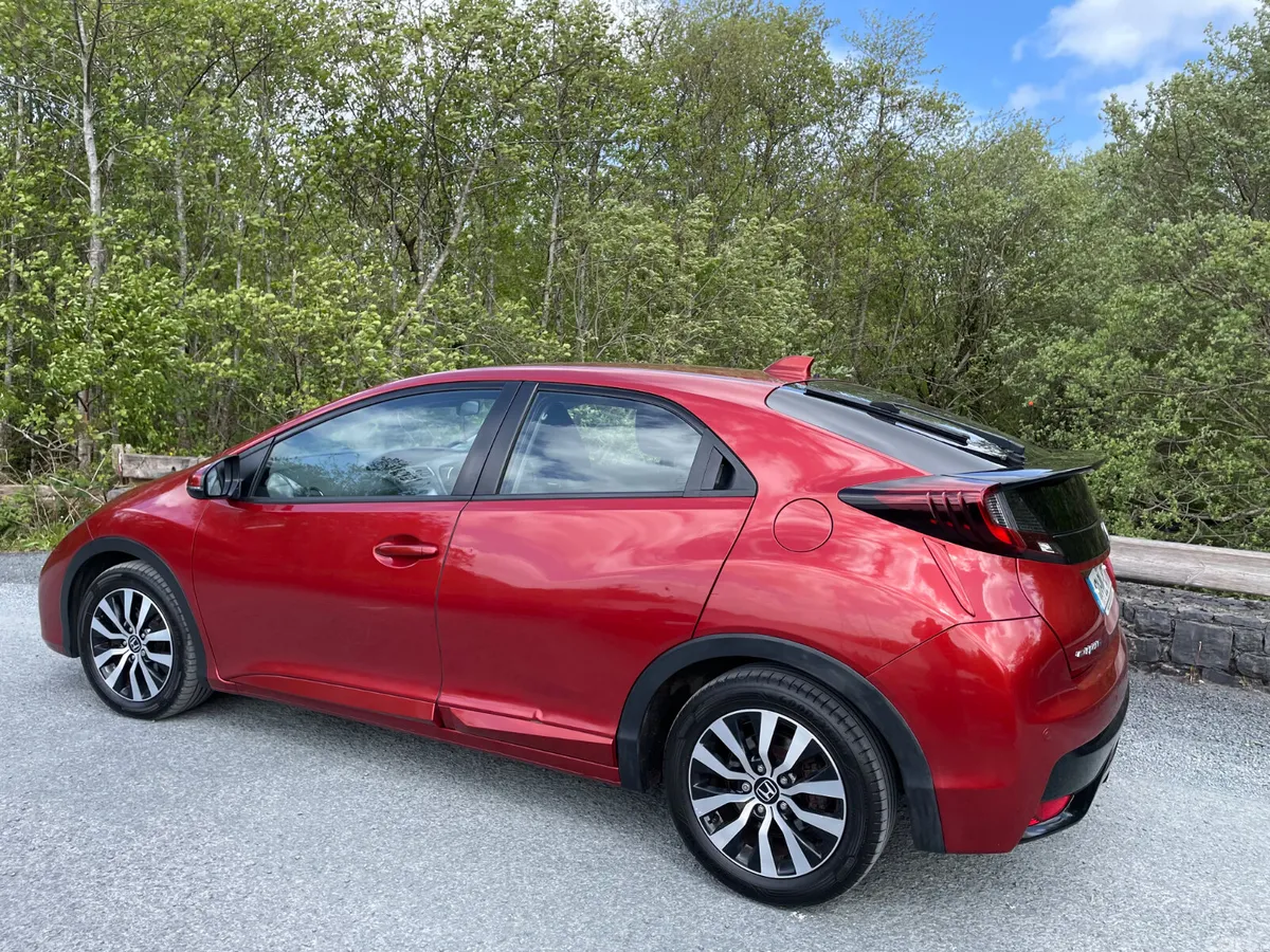 Honda Civic Hatchback, Diesel, 2017, Red