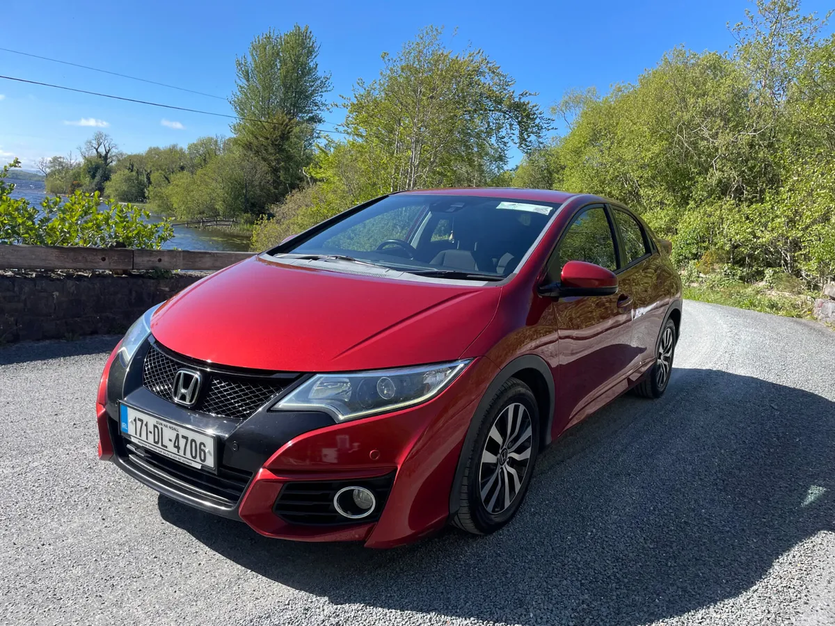 Honda Civic Hatchback, Diesel, 2017, Red