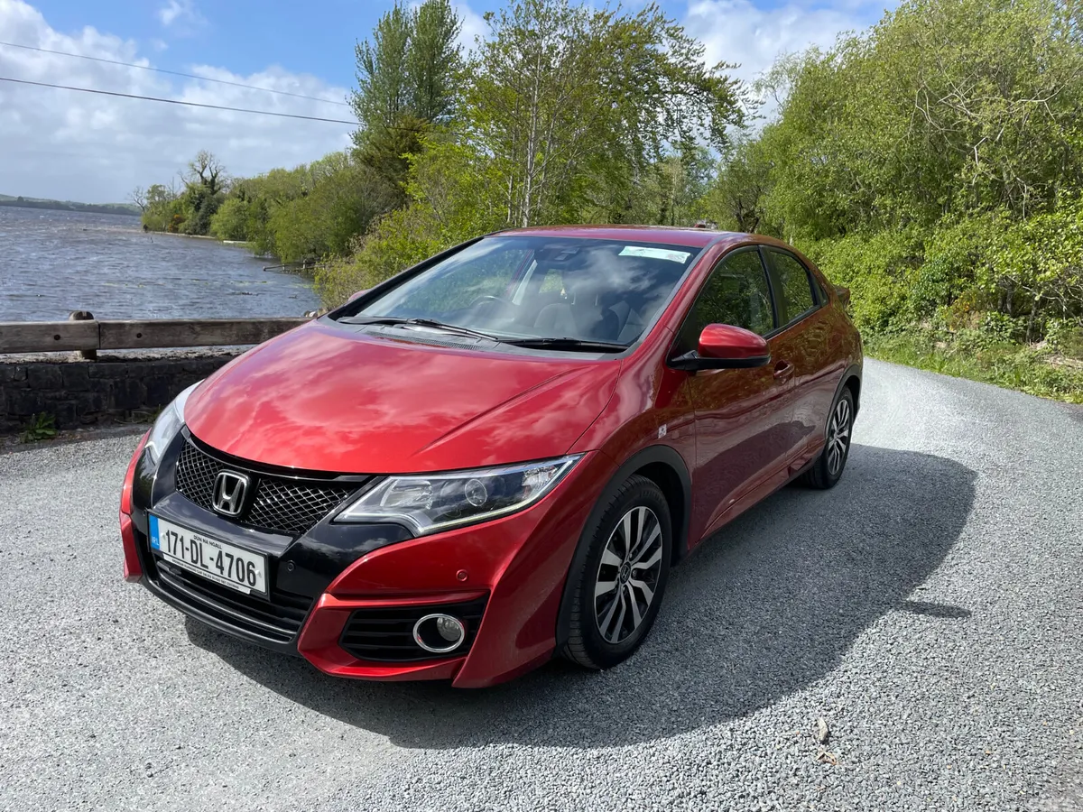 Honda Civic Hatchback, Diesel, 2017, Red