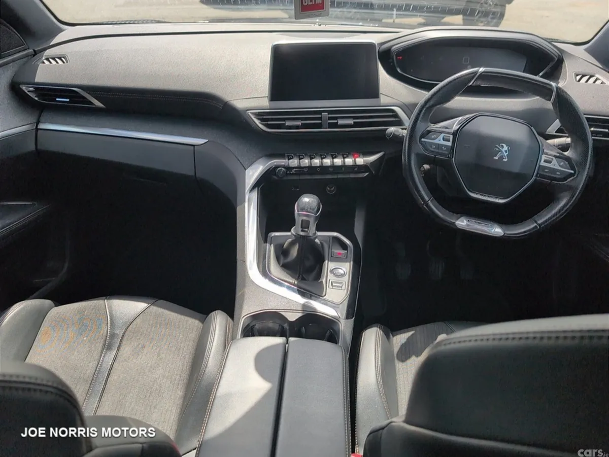 Peugeot 5008 SUV, Diesel, 2020, Grey